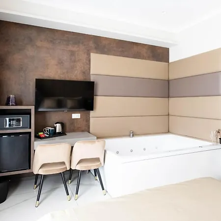 Imperatrice Suites-3